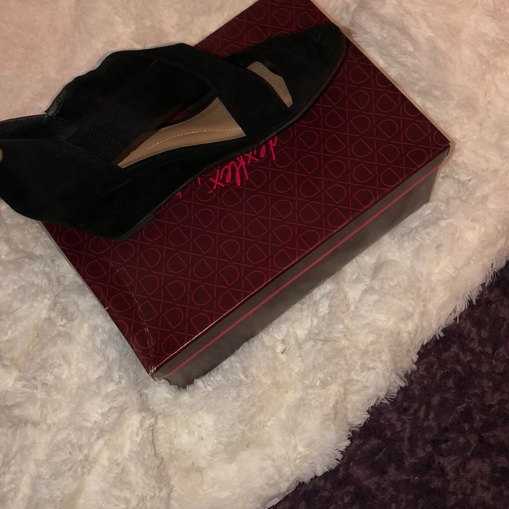 Wedge heels